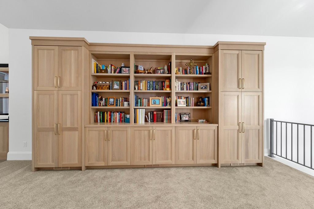 47530 - Bookcase