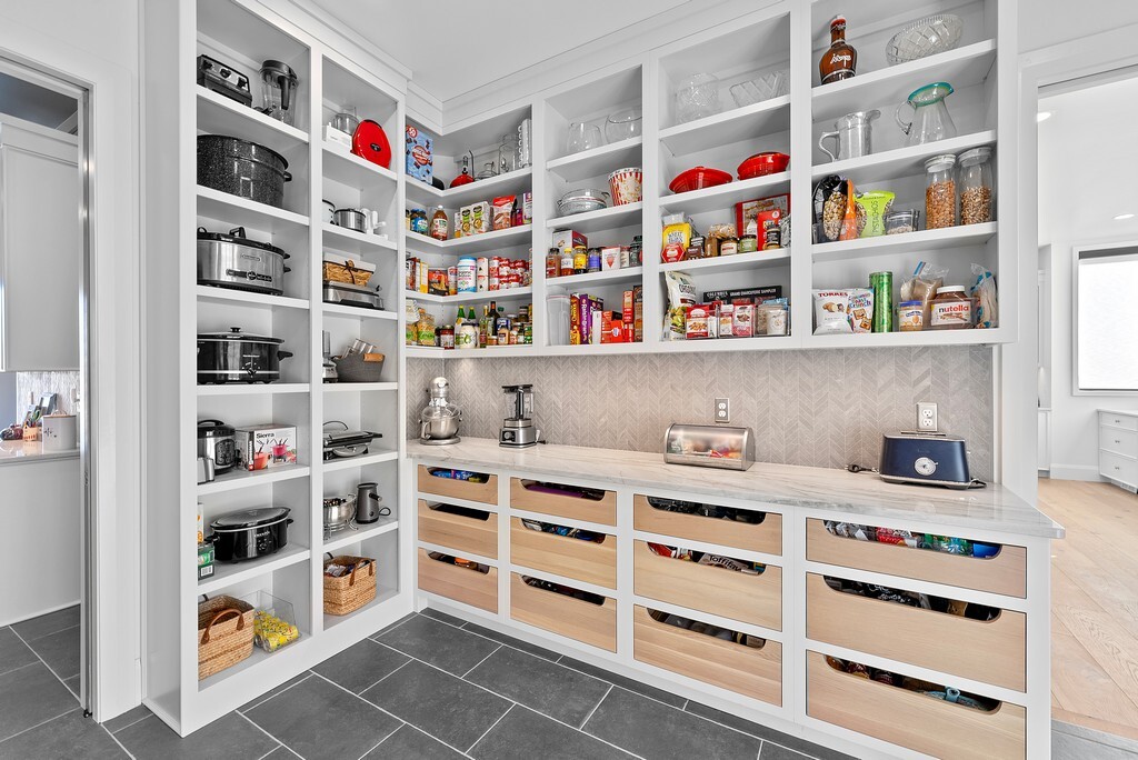 50306 - Pantry